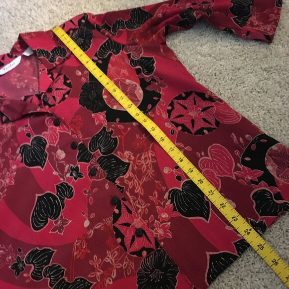 TanJay Crepe Queen of Hearts & Spades Button Down Shirt - Picture 13 of 14